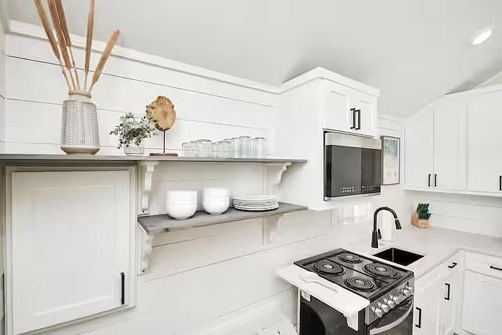 5324 Avenue L Galveston, TX 77551  | Single Family