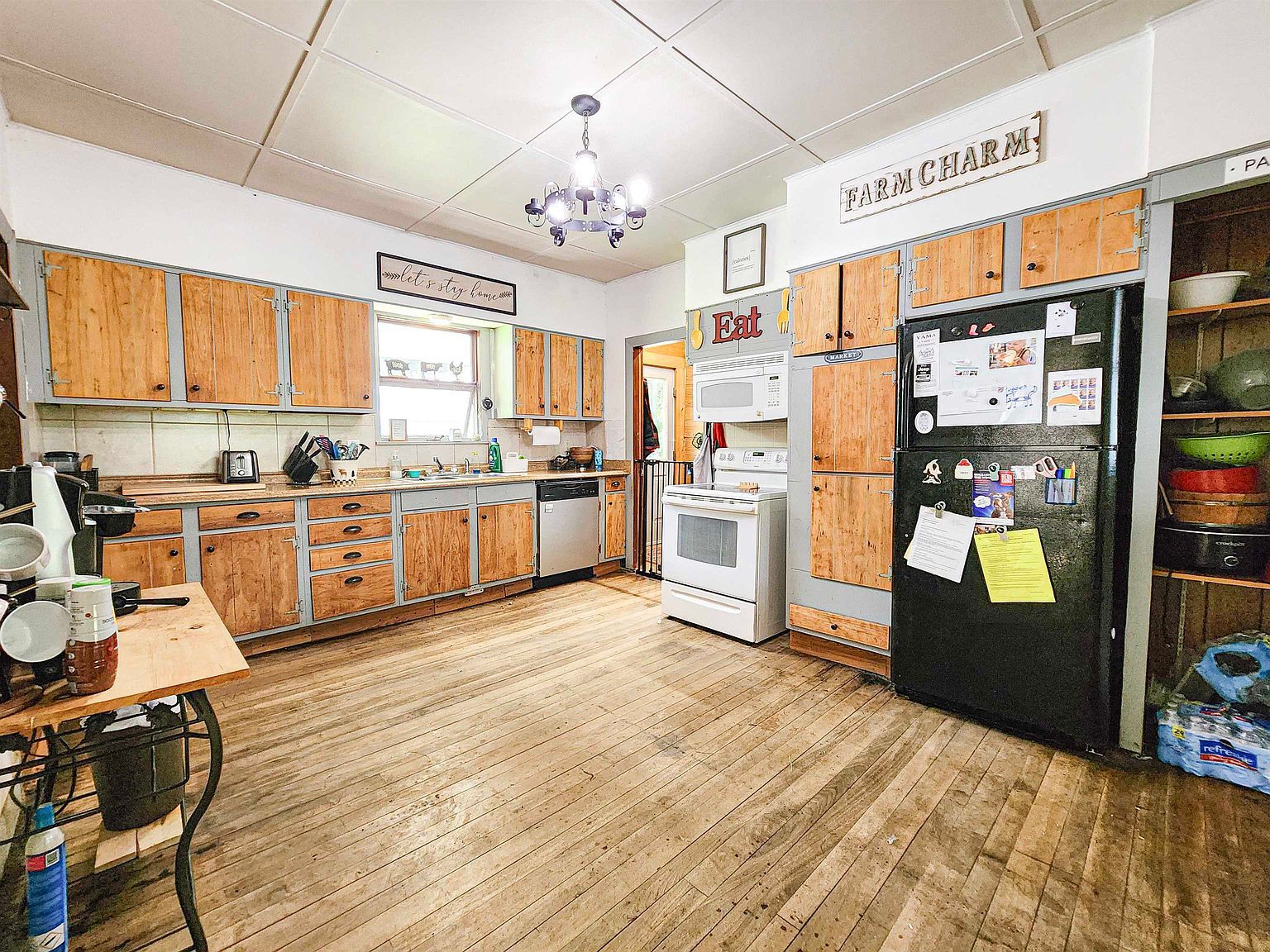 36 Graham St Bethel, VT 05032  | Single Family