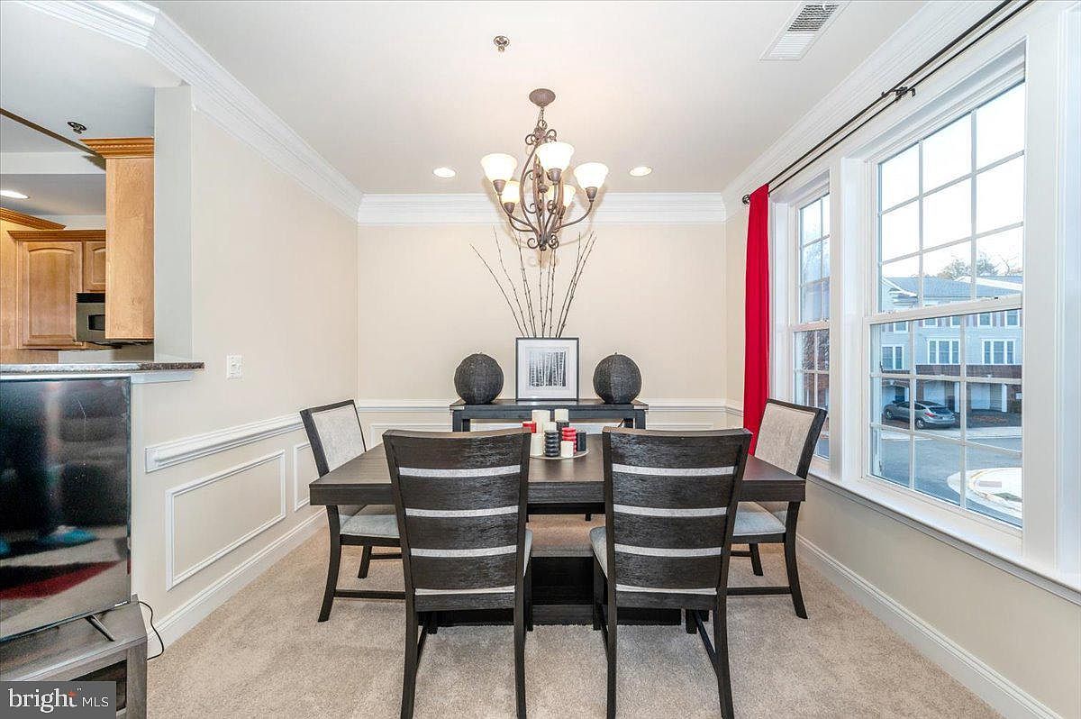 3541 Huntley Manor Ln #79B Alexandria, VA 22306  | Condominium