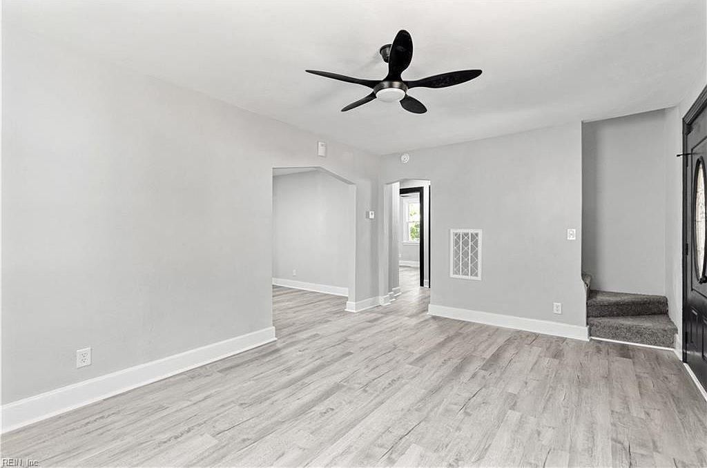 977 Wolcott Ave Norfolk, VA 23513  | Single Family