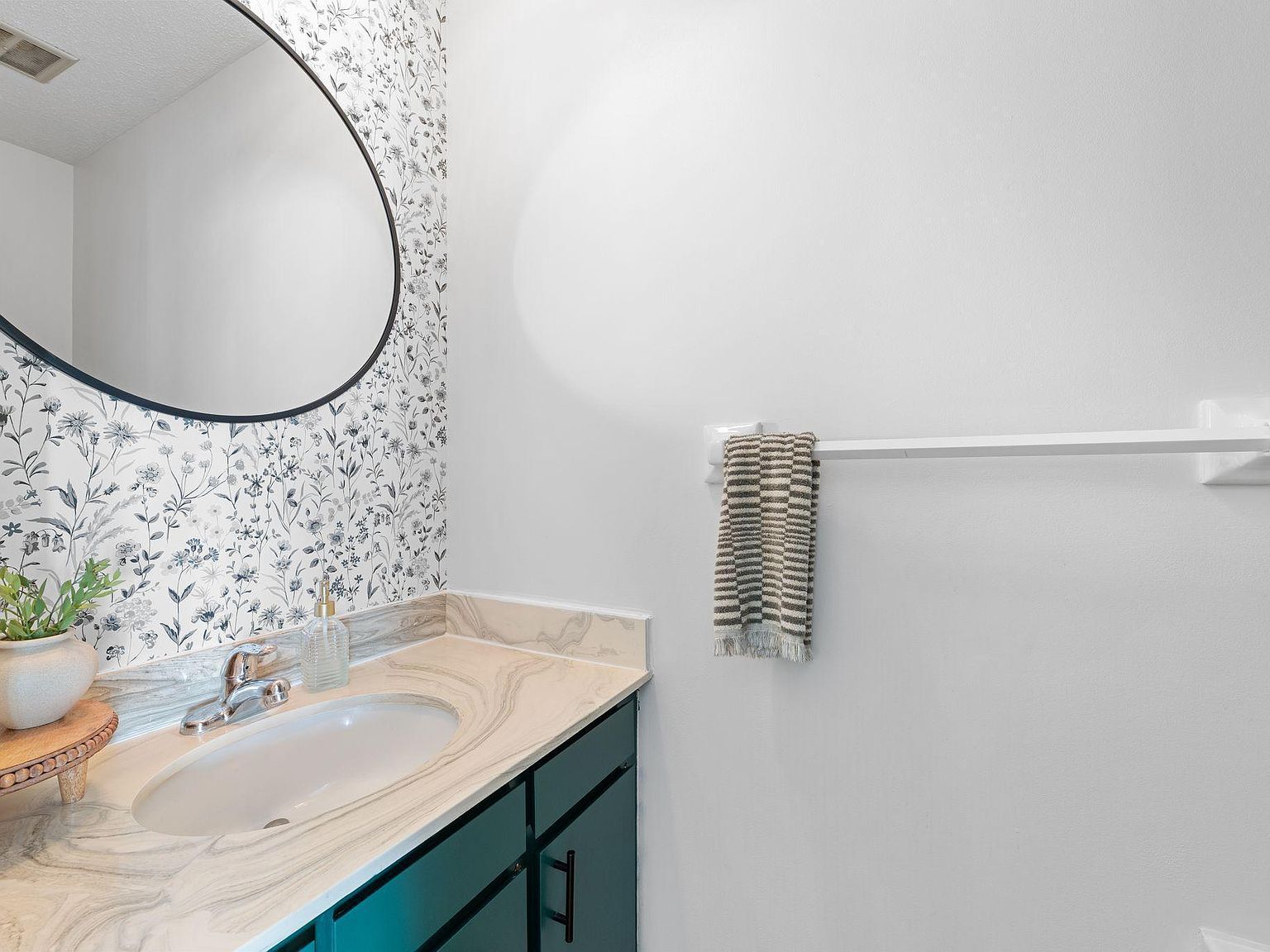 2644 Zarthan Ave S Saint Louis Park, MN 55416  | New build