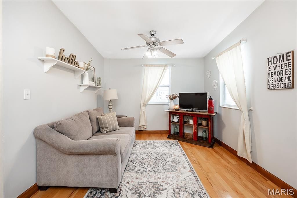 824 W State St Mascoutah, IL 62258  | Single Family