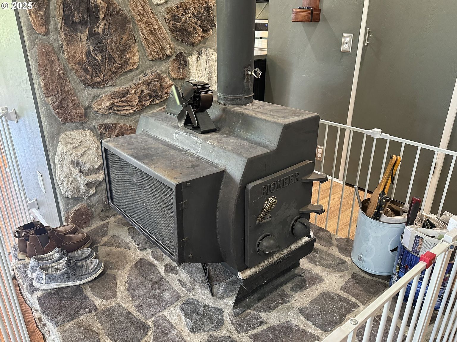 611 Fairchild St Canyonville, OR 97417  | Single Family