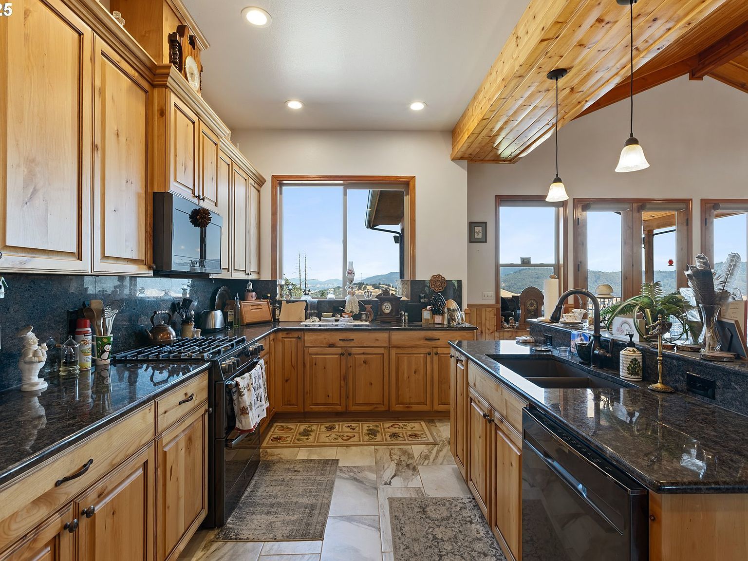 1757 Riddle By Pass Rd Riddle, OR 97469  | Single Family