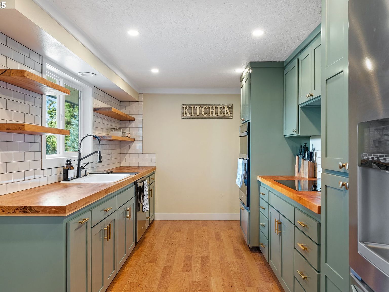 1035 S 11th St Cottage Grove, OR 97424  | Single Family