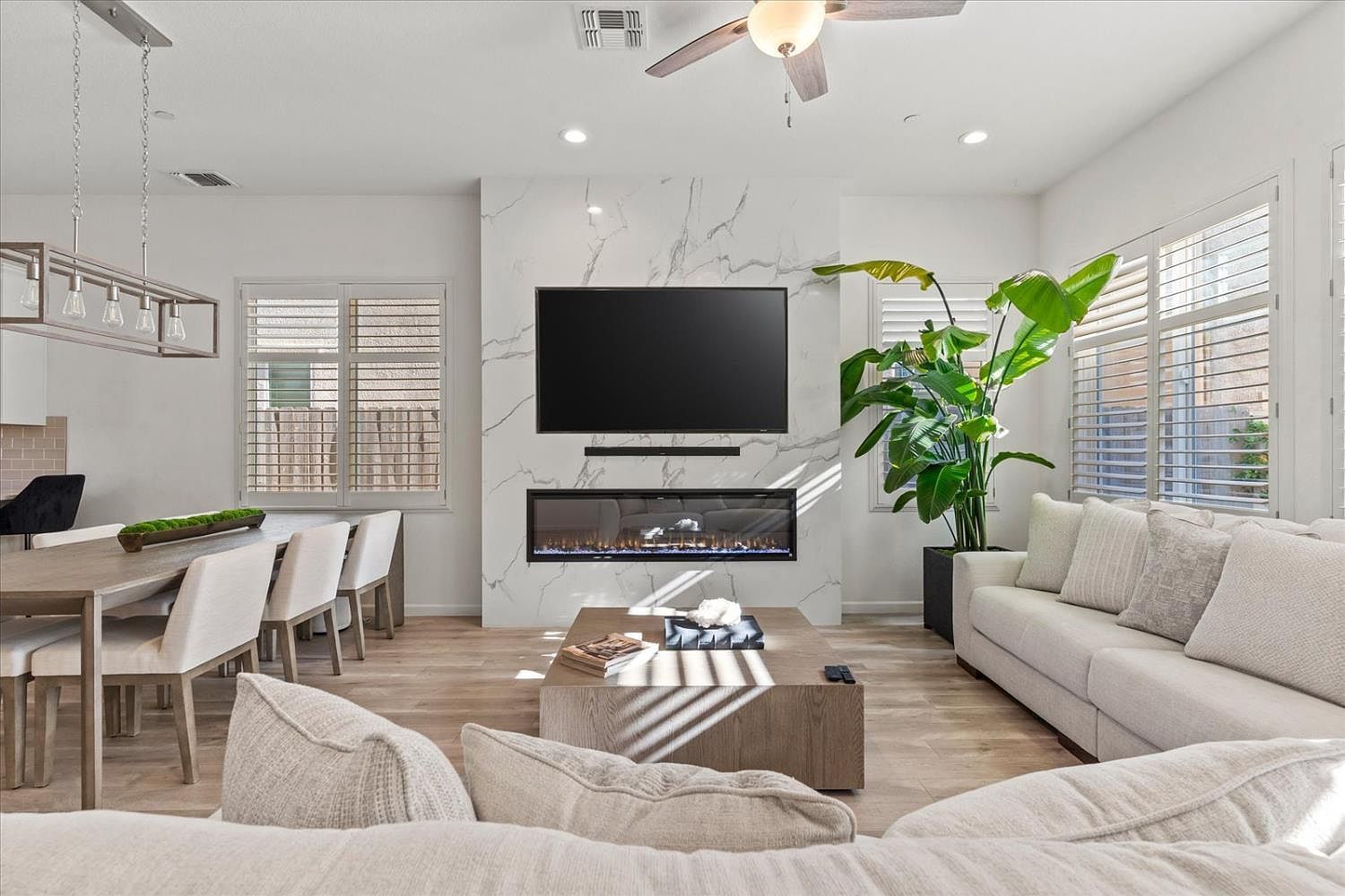 4127 Hydo Lake Way Sacramento, CA 95834  | Single Family