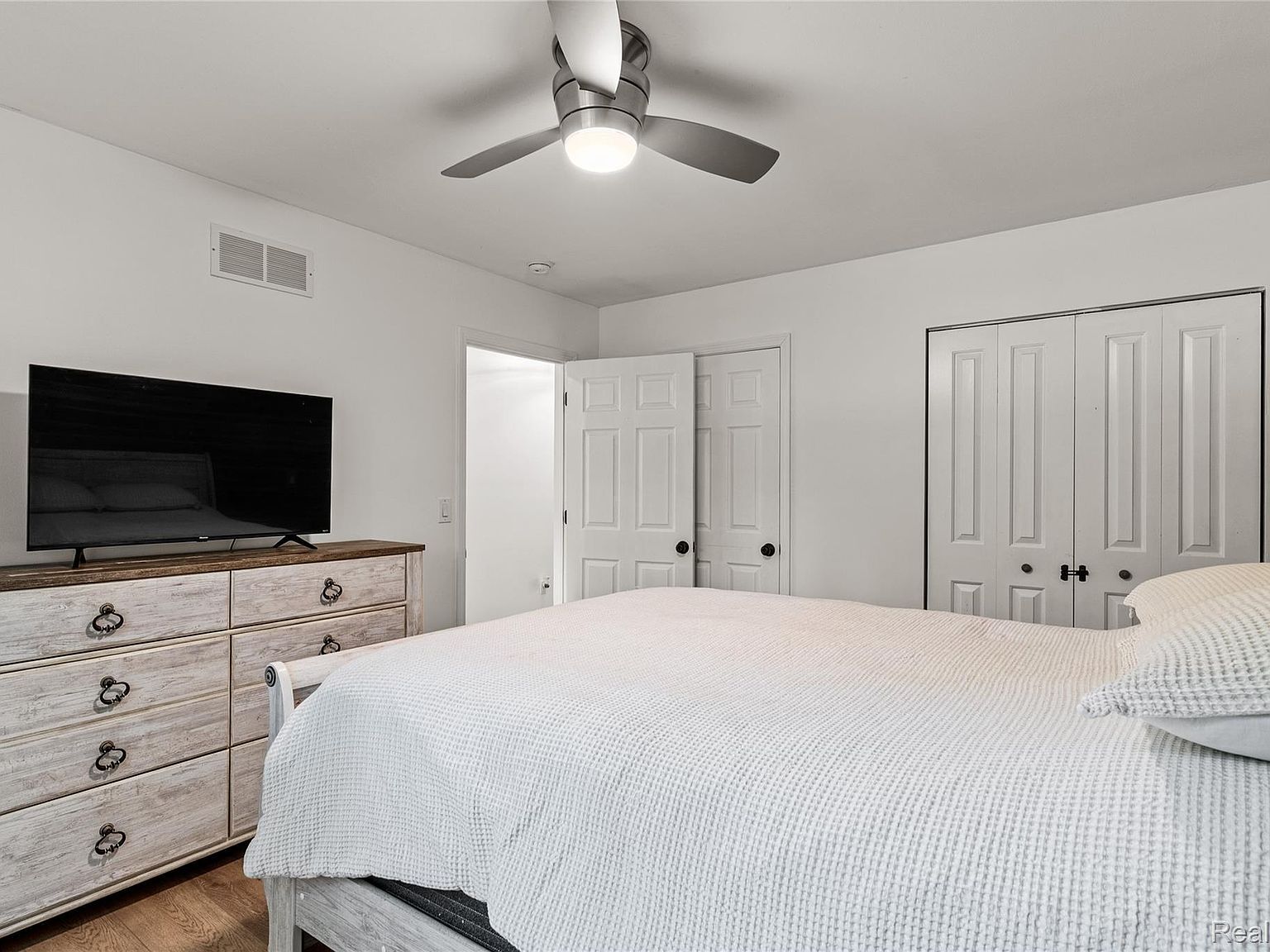 3333 Junior Dr Pinckney, MI 48169  | Single Family