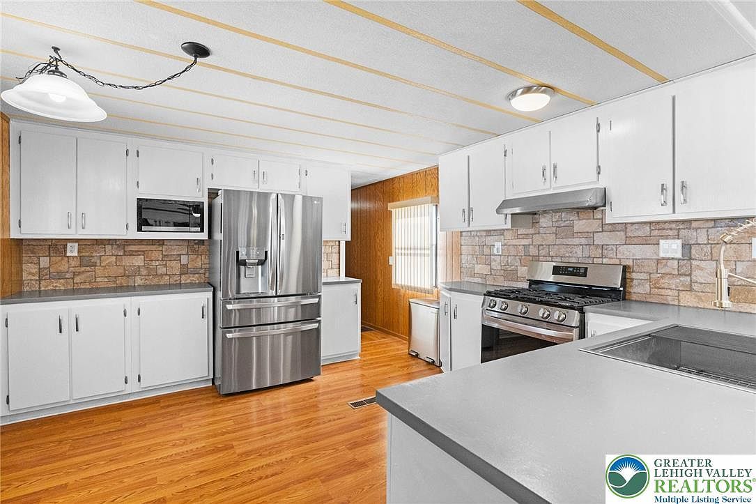 35 Linda Dr Walnutport, PA 18088  | New build