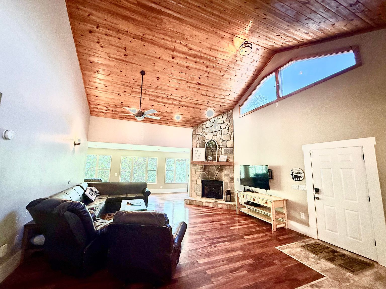 1463 Red Cedar Ln Sevierville, TN 37876 | Single Family