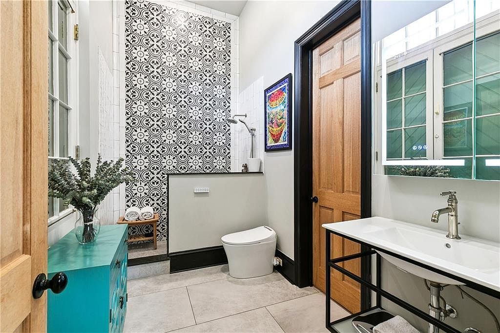 1040 Chartres St #D-1 New Orleans, LA 70116 | Condominium