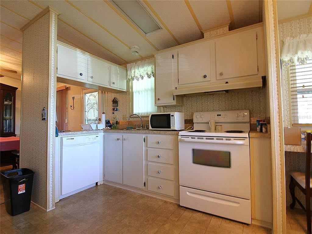 145 Jana Cir Auburndale, FL 33823  | New build