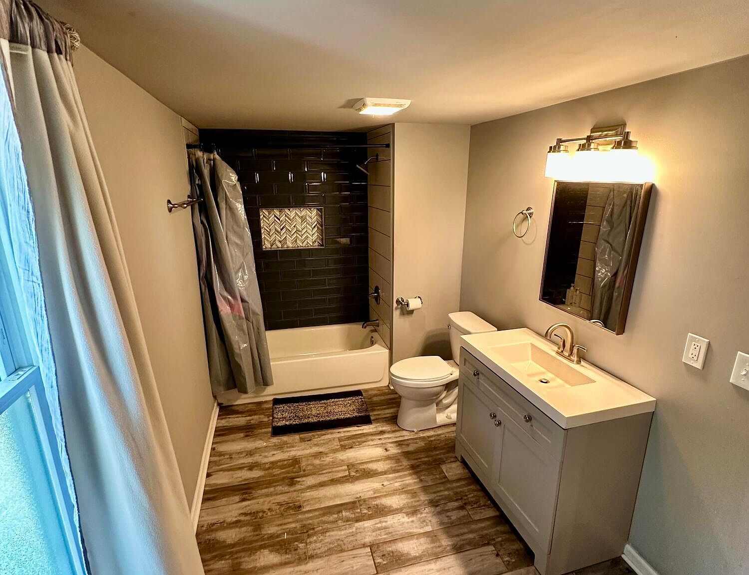 6523 Jackson Ave Hammond, IN 46324  | Single Family