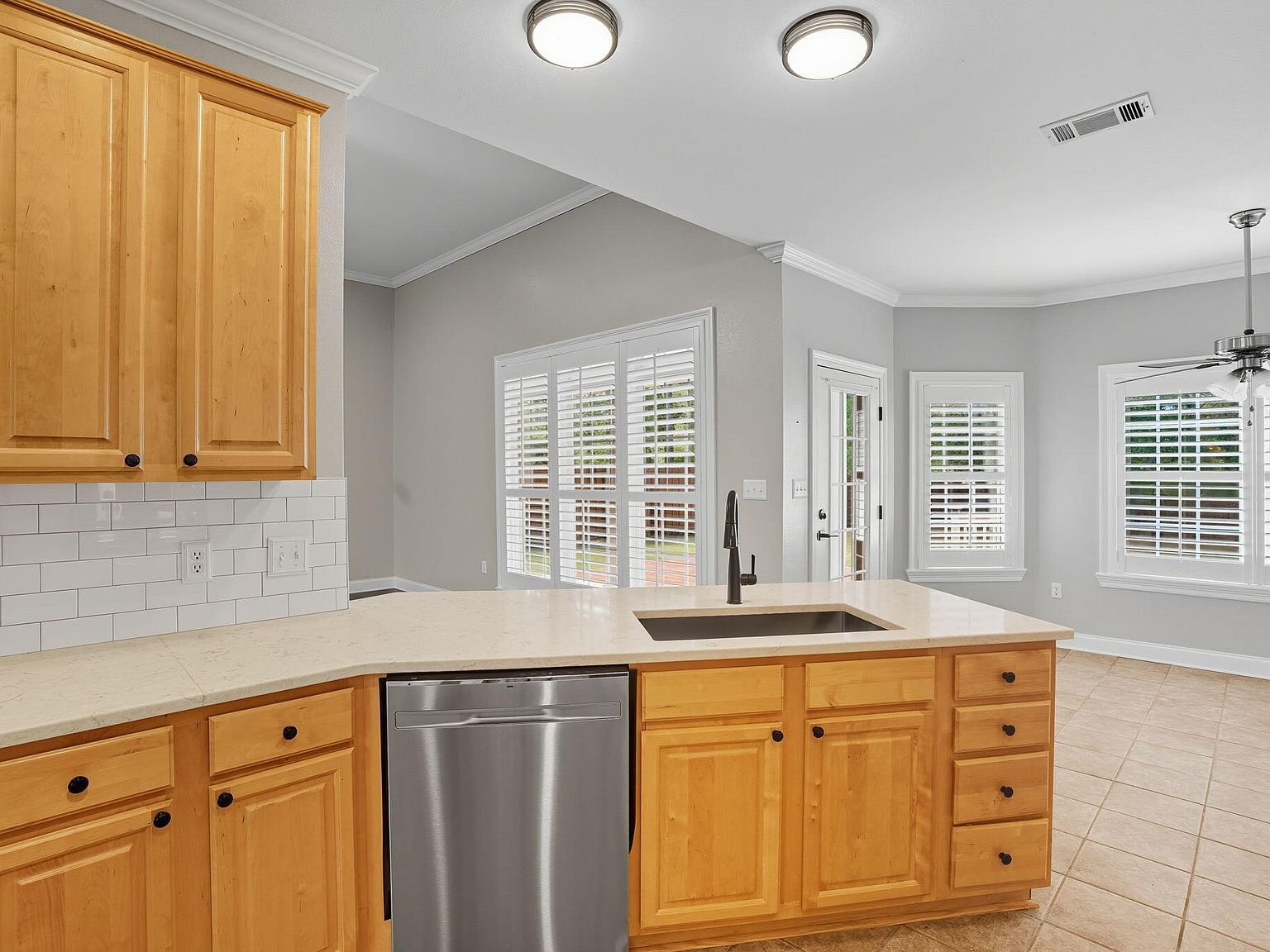 17 Peachtree Dr Hattiesburg, MS 39402  | Single Family