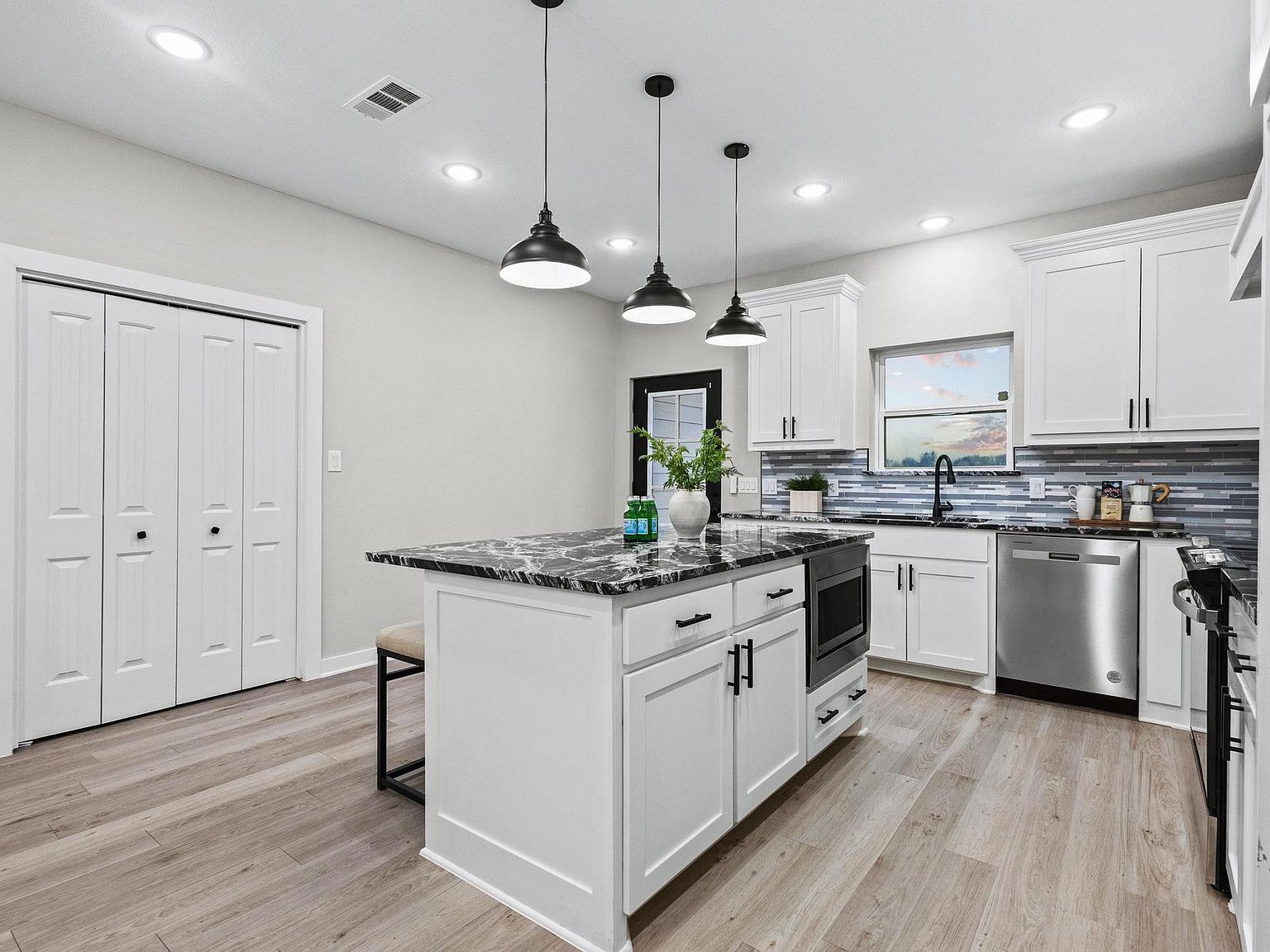 3632 County Road 15100 Blossom, TX 75416  | Single Family