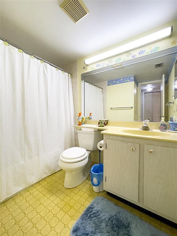 329 Knotty Pine Cir APT C-2 Greenacres, FL 33463  | Condominium