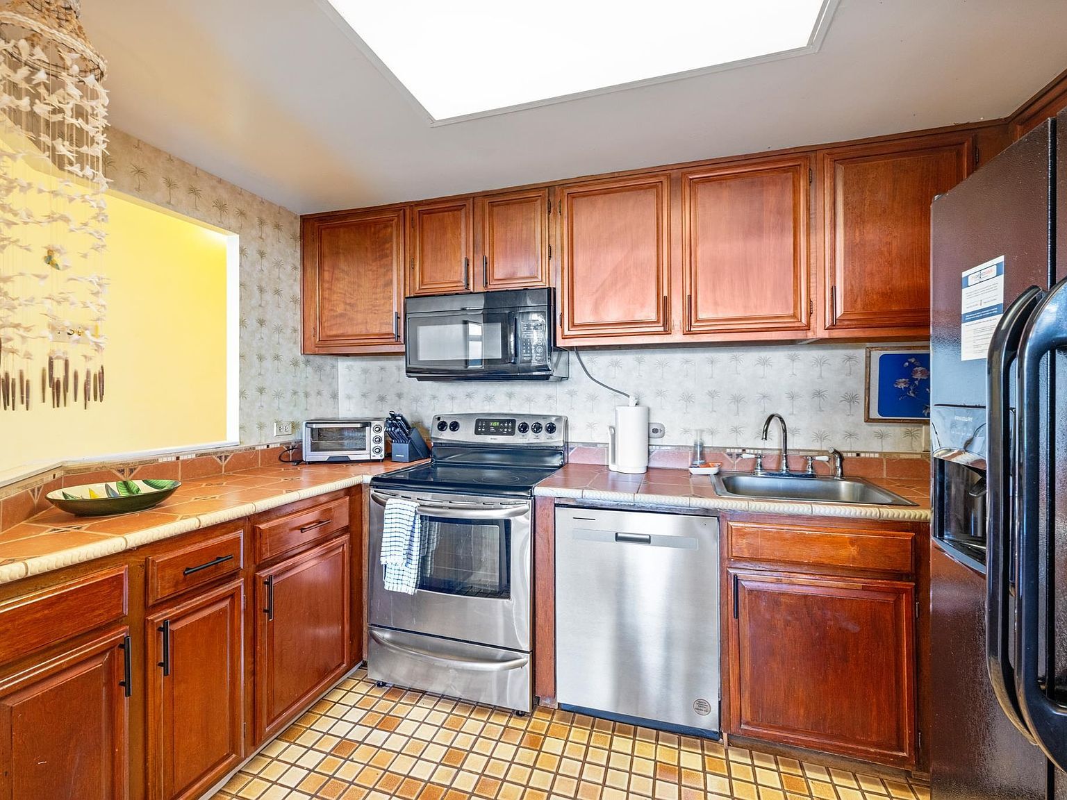 3875 Lower Honoapiilani Rd APT B205 Lahaina, HI 96761  | Condominium