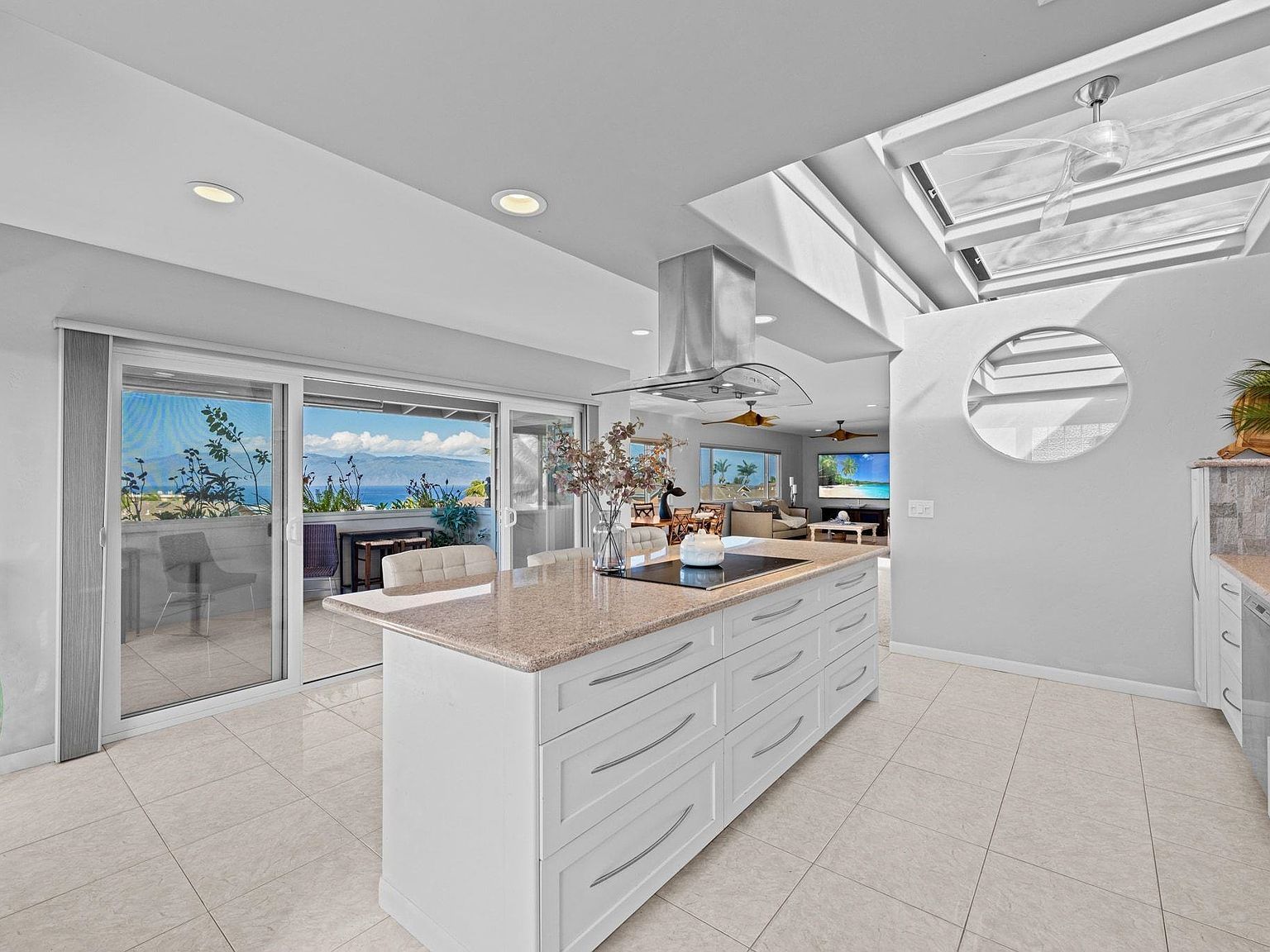 28 Lotus Pl Lahaina, HI 96761  | Single Family