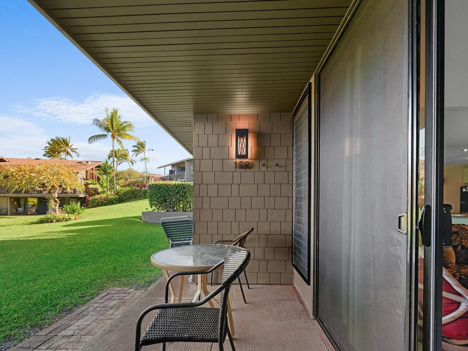 3975 Lower Honoapiilani Rd #120 Lahaina, HI 96761  | Condominium