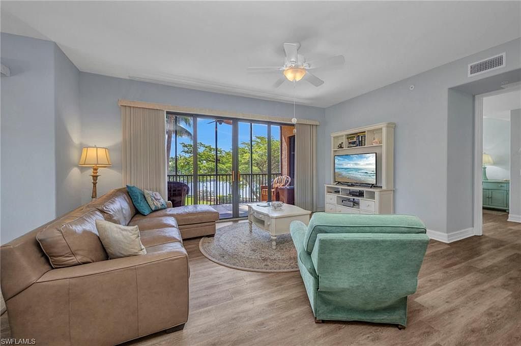 90 Vivante Blvd UNIT 202 Punta Gorda, FL 33950  | Condominium