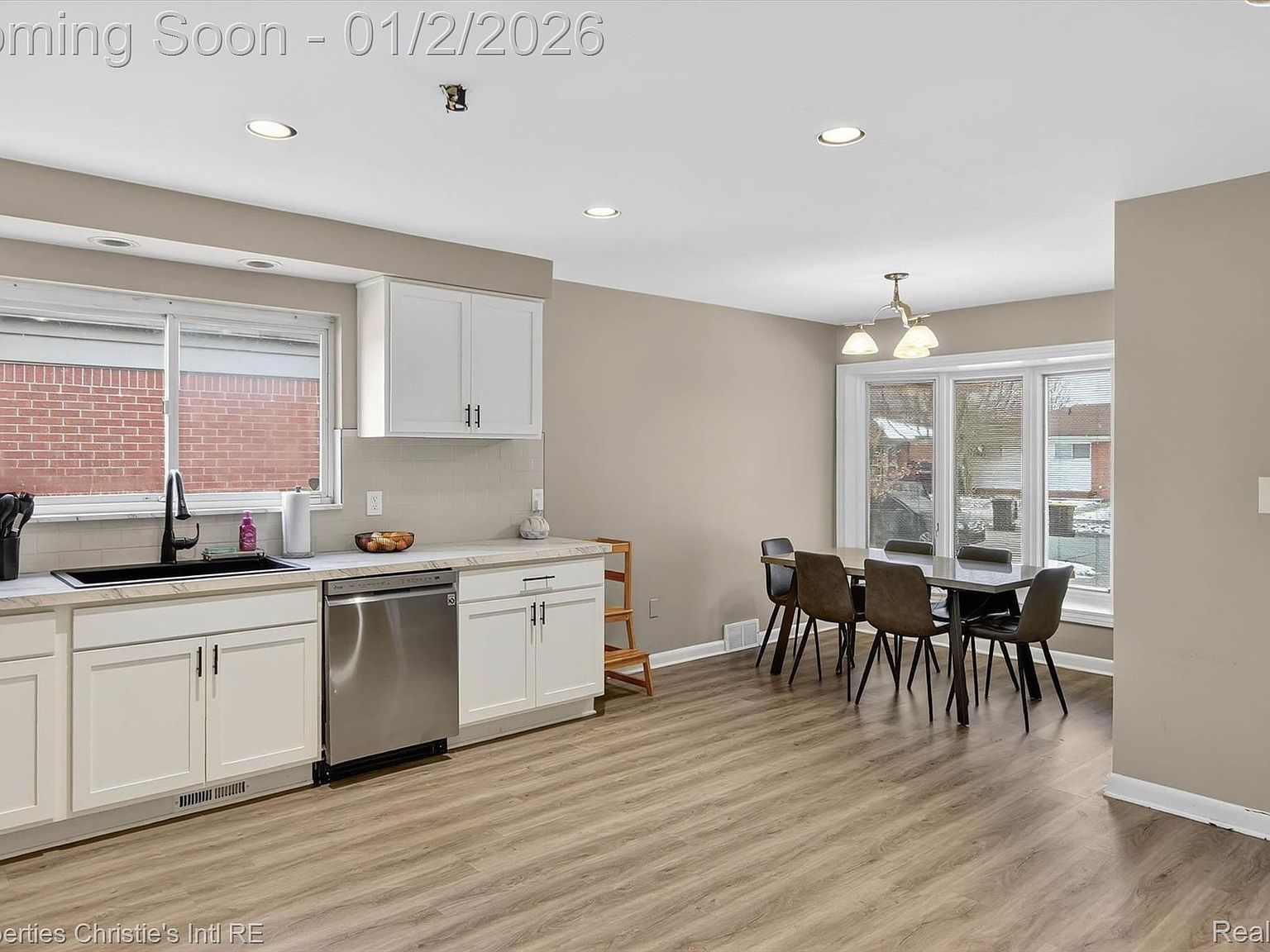 1807 Churchill Ave Trenton, MI 48183  | Single Family