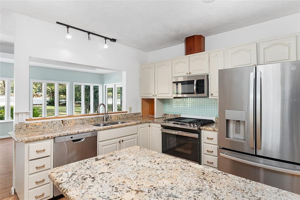 3730 NW 37th Ter Gainesville, FL 32606 | Single Family