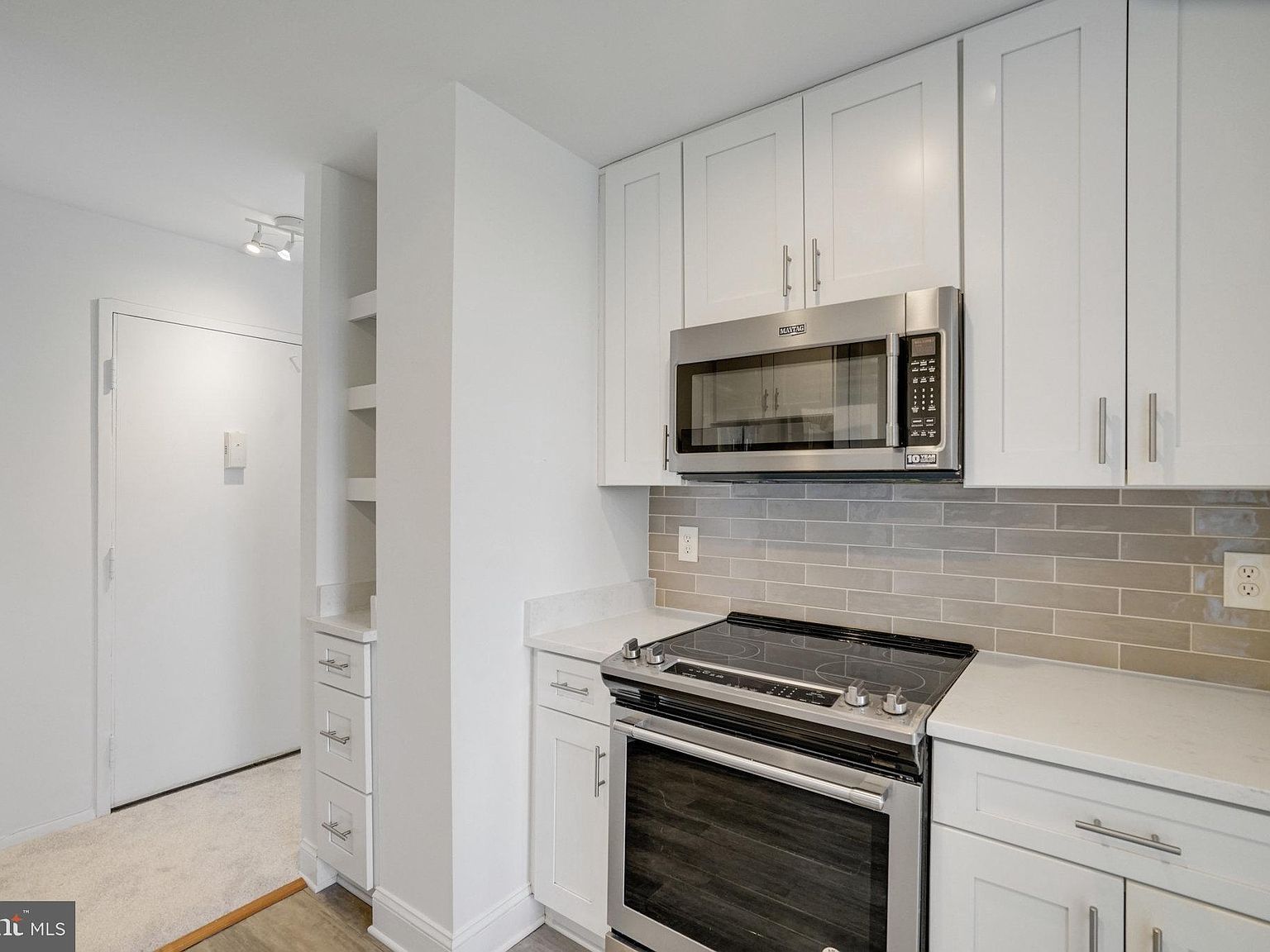 3245 Rio Dr APT 901 Falls Church, VA 22041 | Condominium