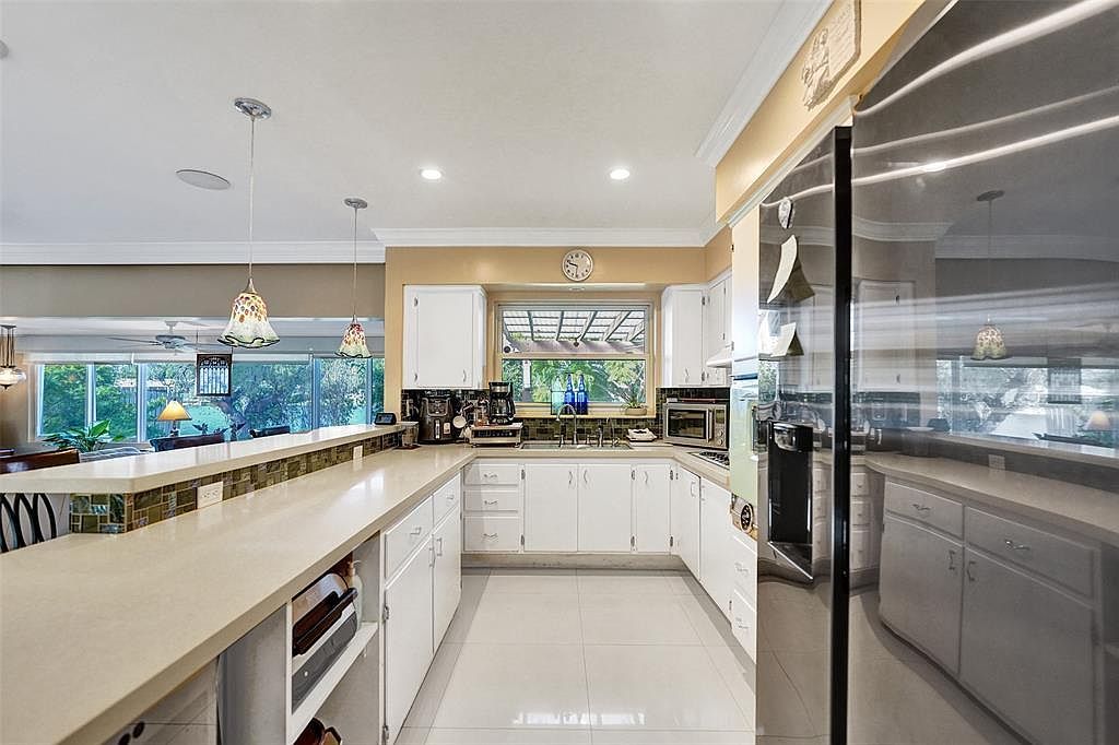 4221 NE 16th Ave Oakland Park, FL 33334 | Single Family