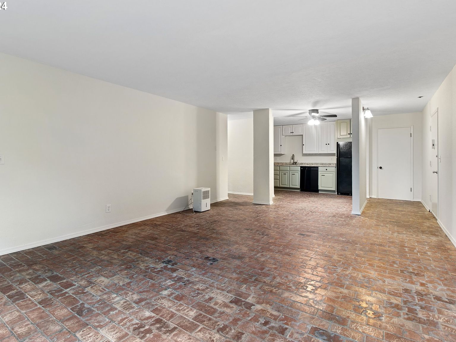 750 1st St #E31 Lake Oswego, OR 97034  | Condominium