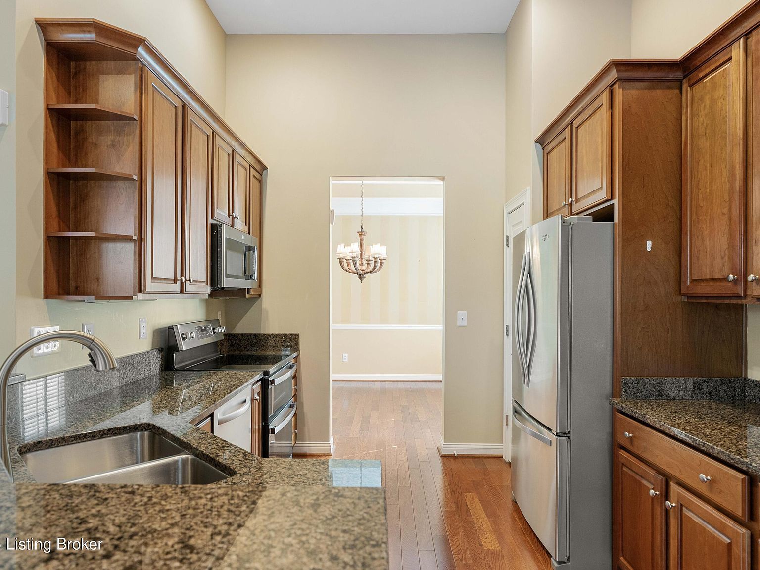 2414 Tradition Cir Louisville, KY 40245  | Single Family