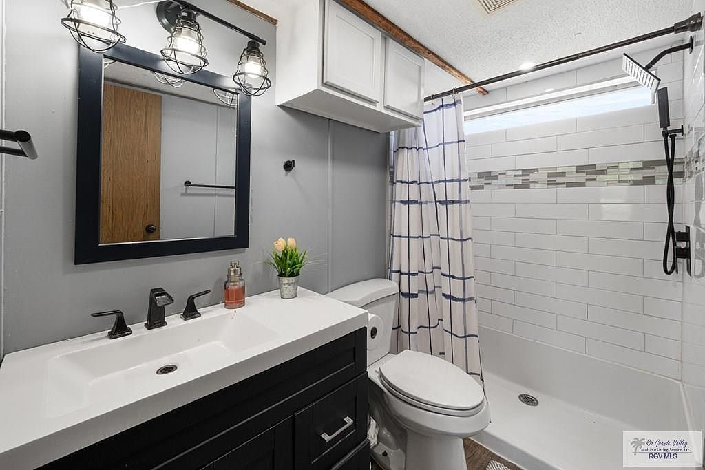 8482 Lago Vista Dr Edcouch, TX 78538 | New build