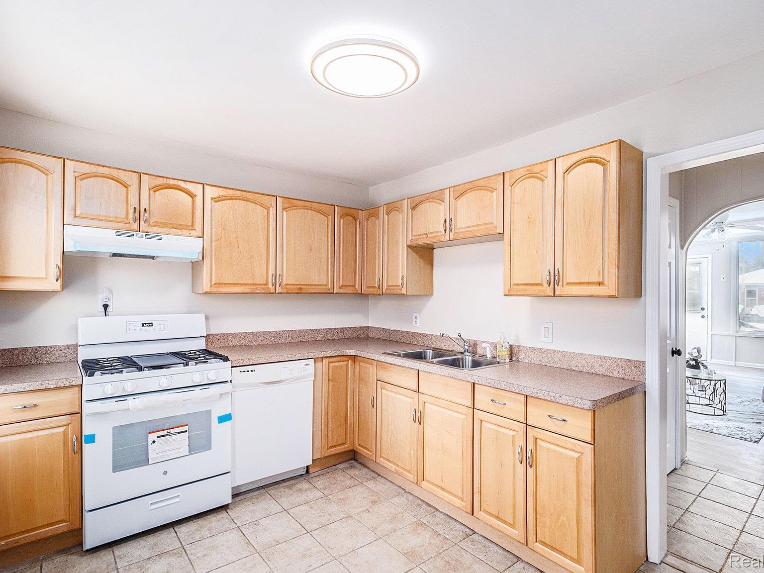 14231 Fordline St Southgate, MI 48195 | Single Family