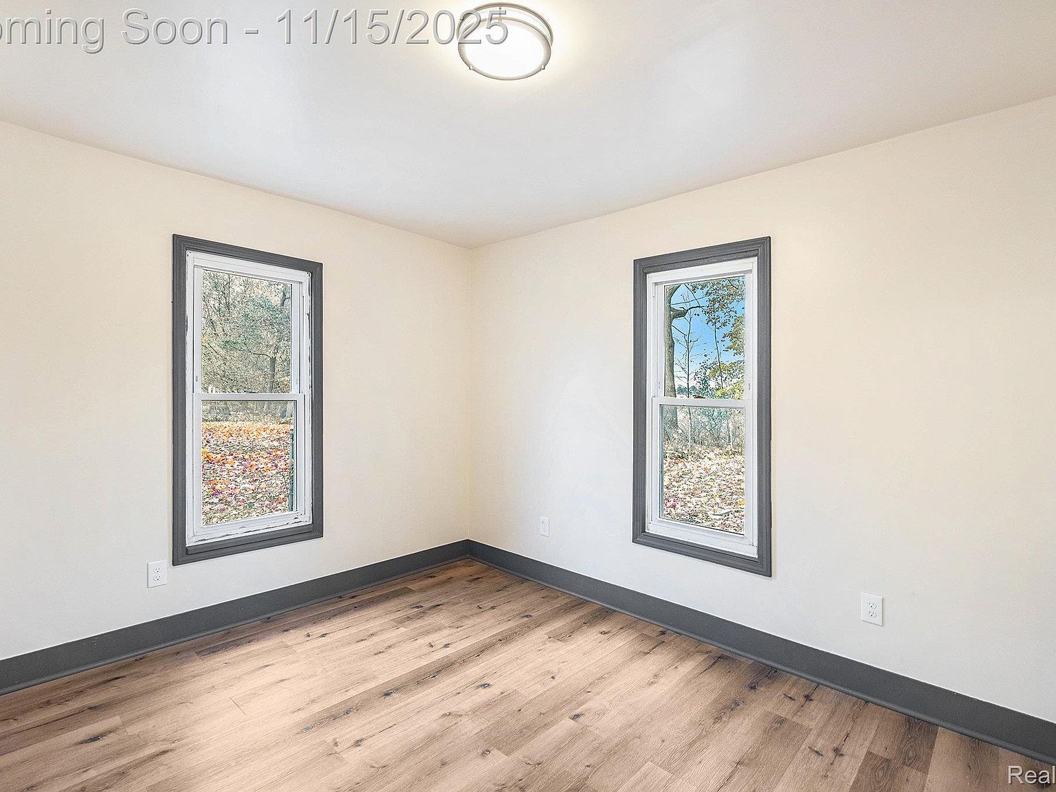 1379 Washington Ave Flint, MI 48503  | Single Family