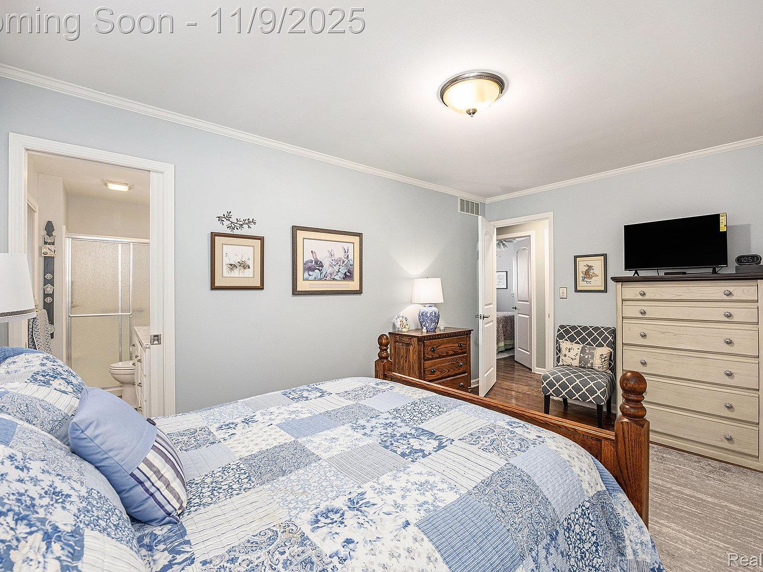 2705 Semloh St Lake Orion, MI 48360  | Single Family