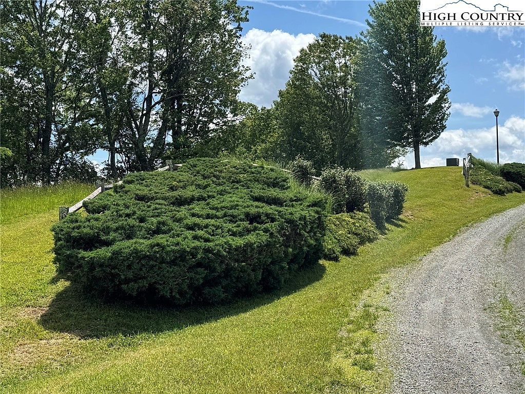 4 Mayito Ln Mouth Of Wilson, VA 24363  | Land/Lot
