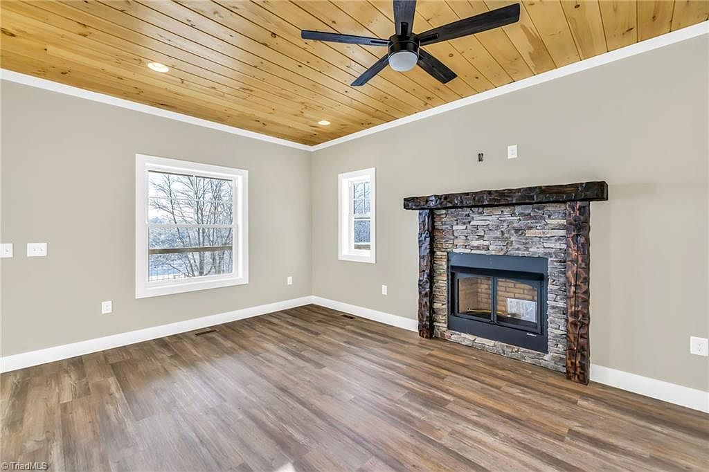 553 Graybeal Calloway Dr West Jefferson, NC 28694  | Single Family