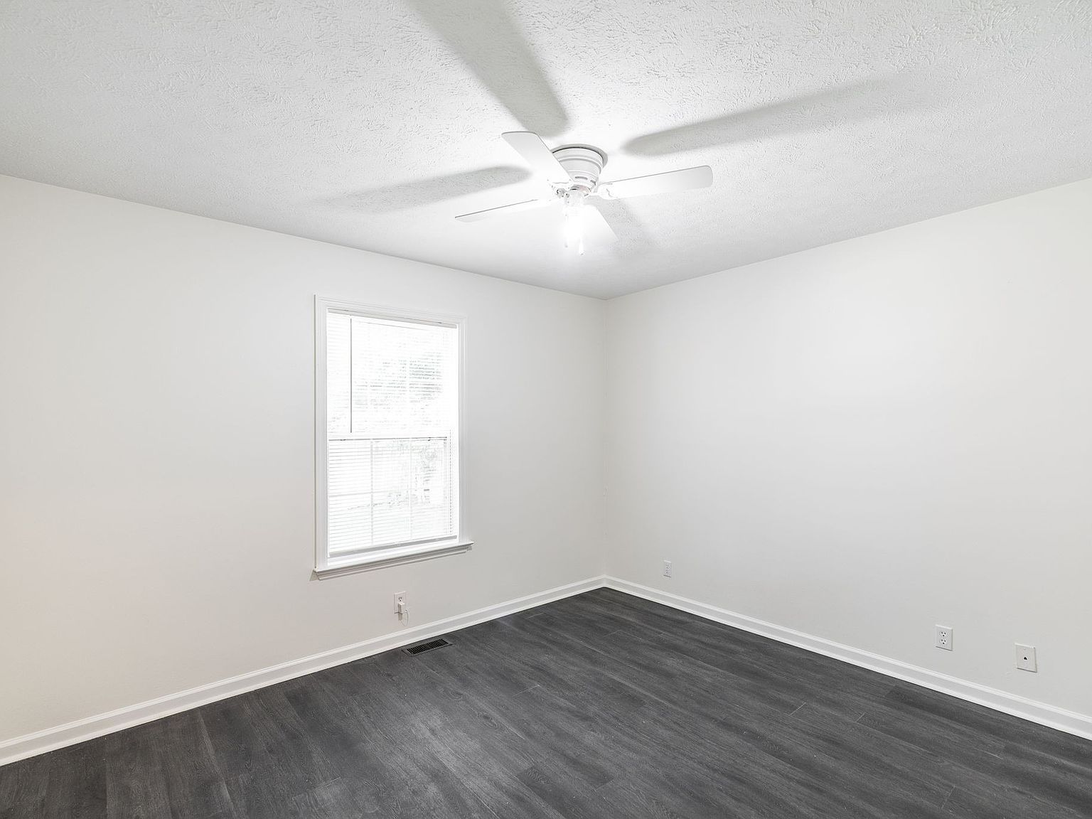 129 Cora St Portland, TN 37148  | Single Family