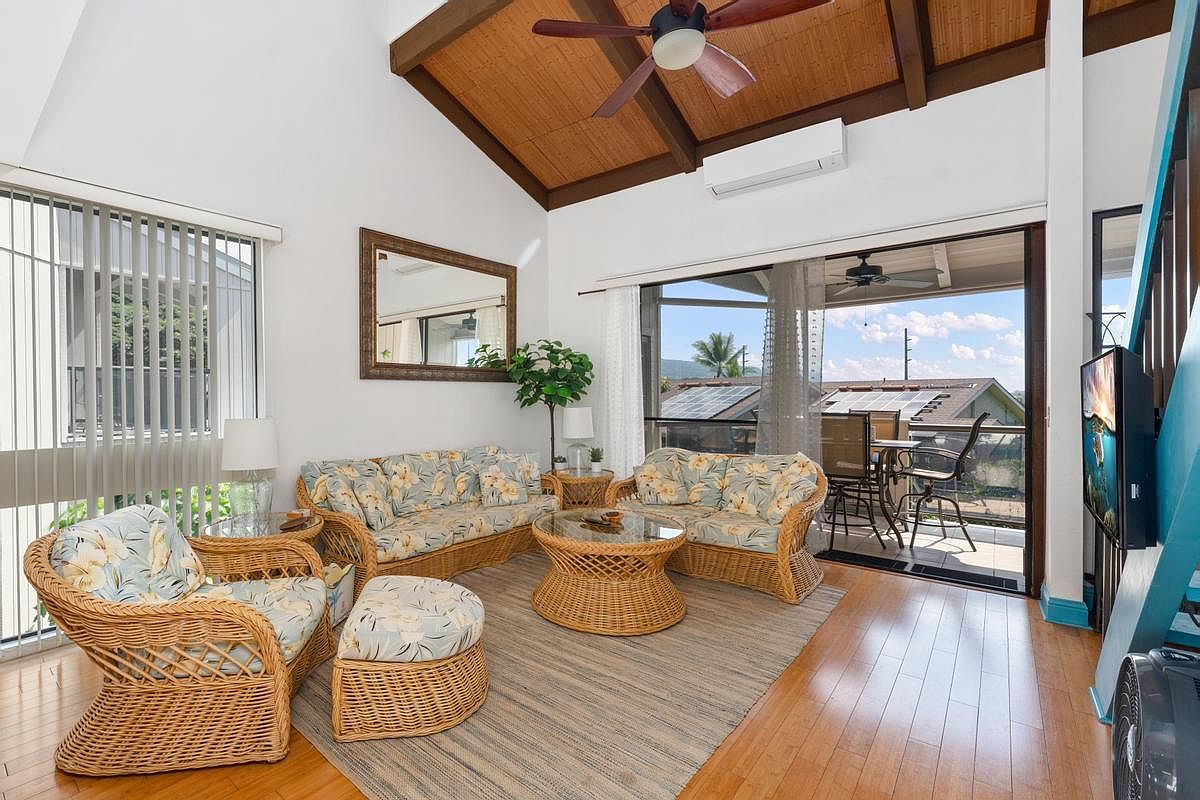 75-5669 Kuakini Hwy #1306 Kailua Kona, HI 96740 | Condominium