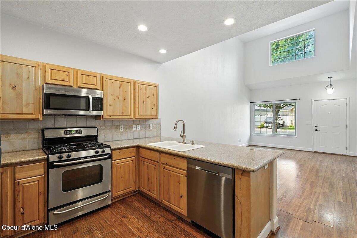 863 W Willow Lake Loop Coeur D Alene, ID 83815  | New build