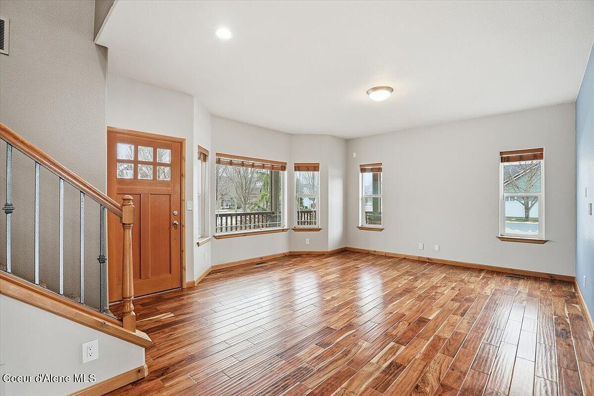 621 E Round Up Cir Hayden Lake, ID 83835 | Single Family