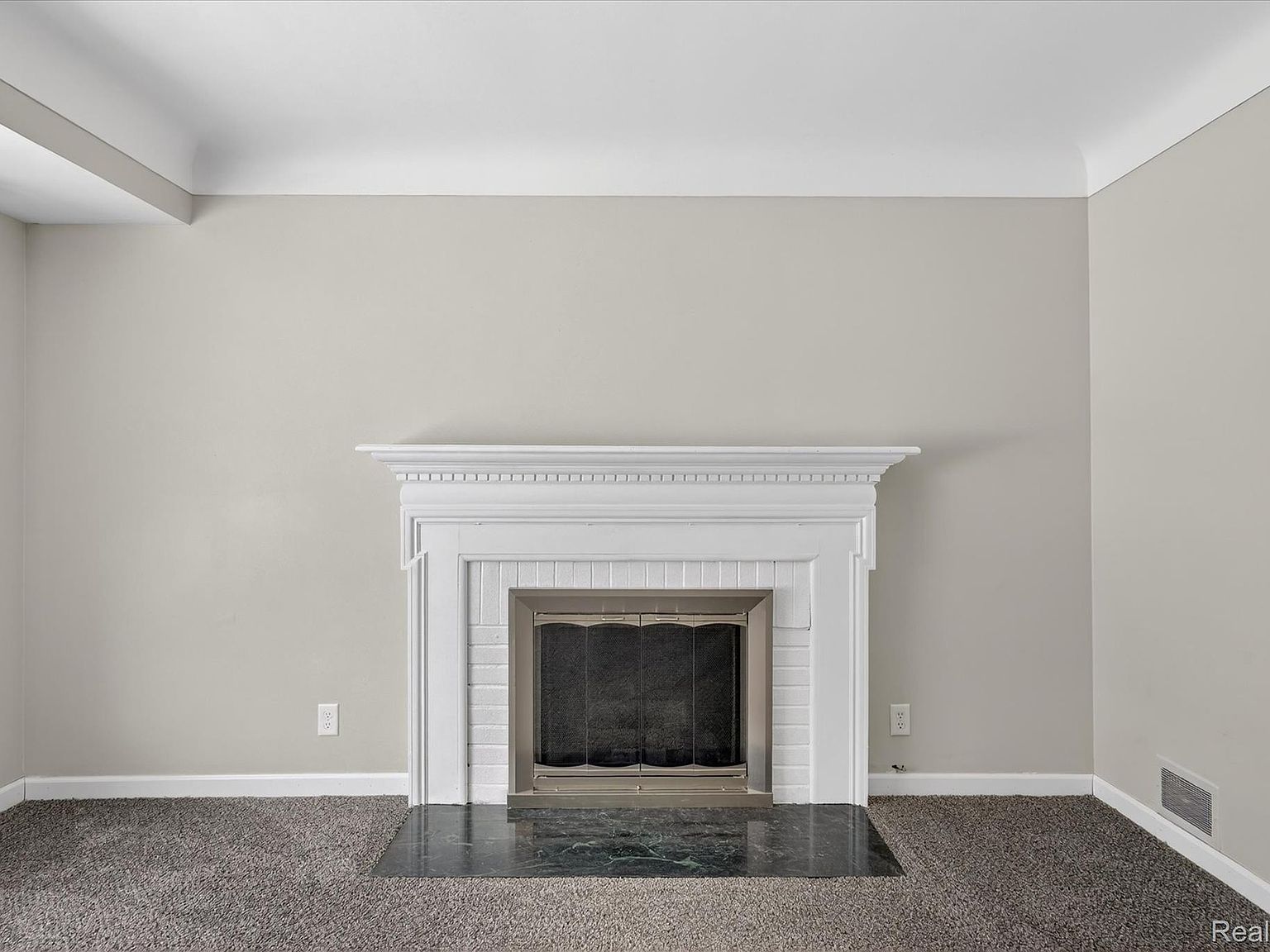 2710 Mansfield Ave Flint, MI 48503  | Single Family