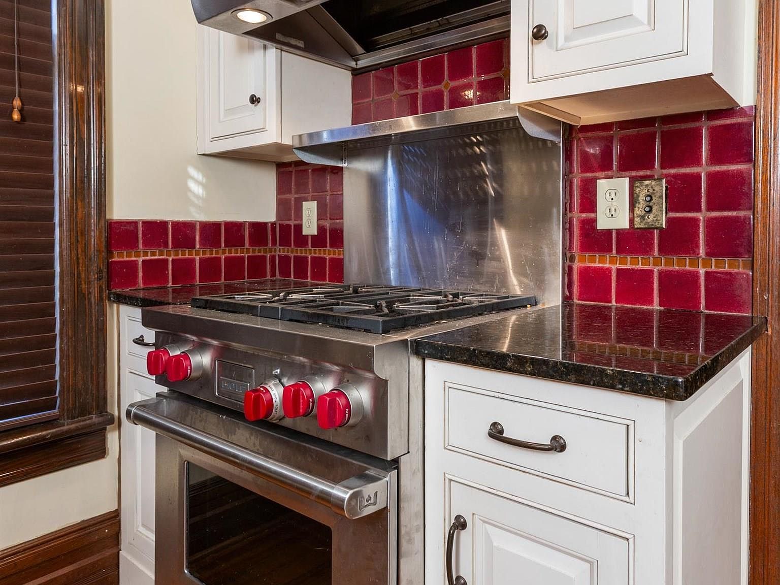 326 E 7th St Anniston, AL 36207 | Multi Family