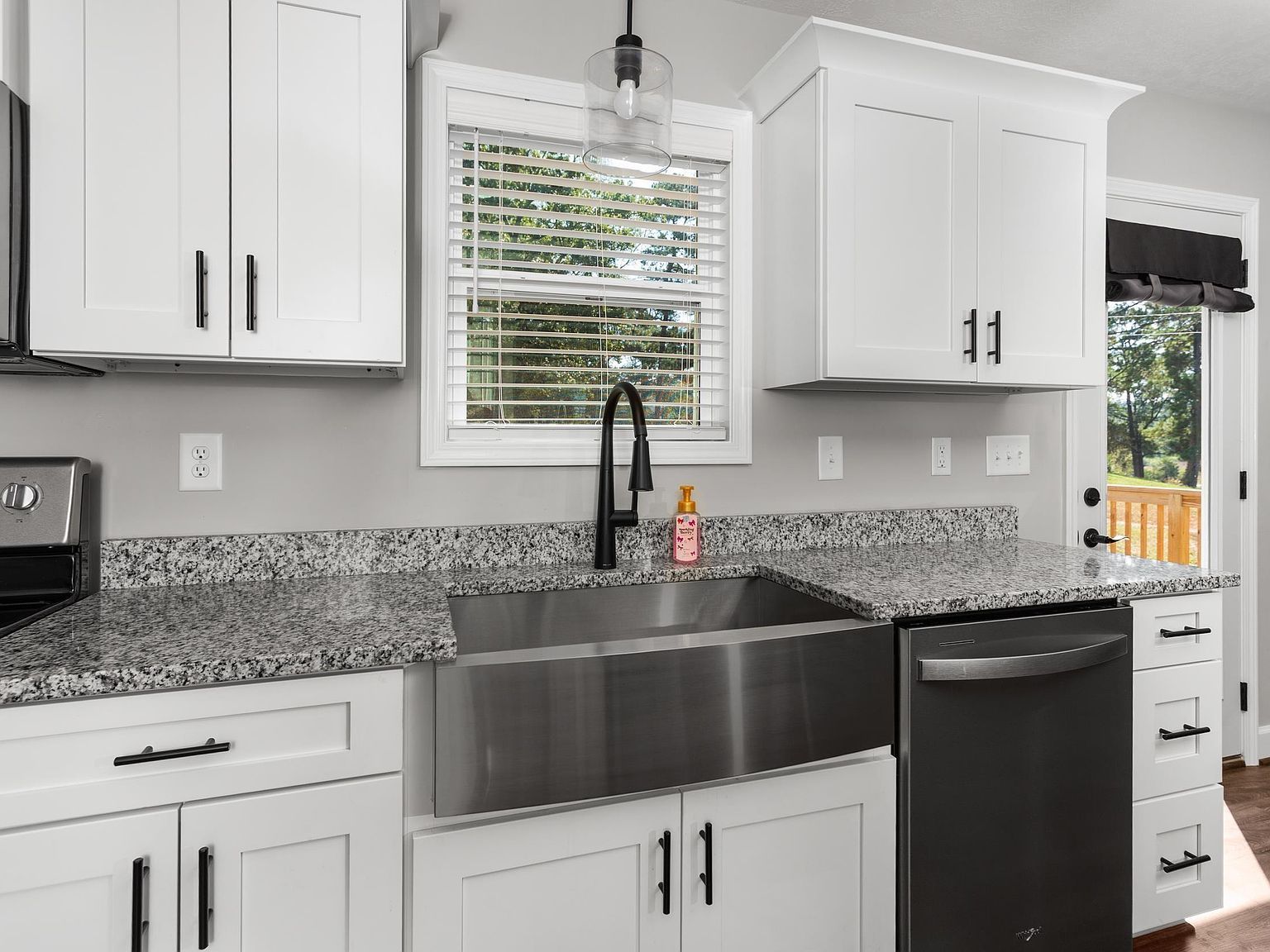 190 Grants Rd Ohatchee, AL 36271  | Single Family