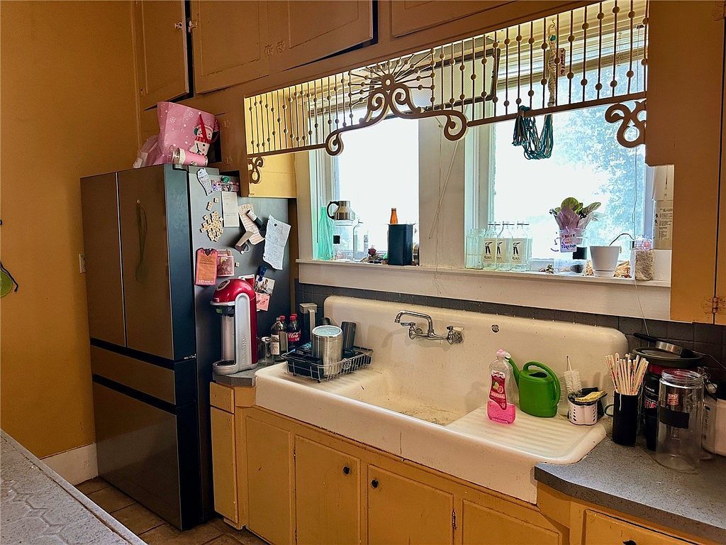 518 E Kenedy Ave Kingsville, TX 78363  | Single Family