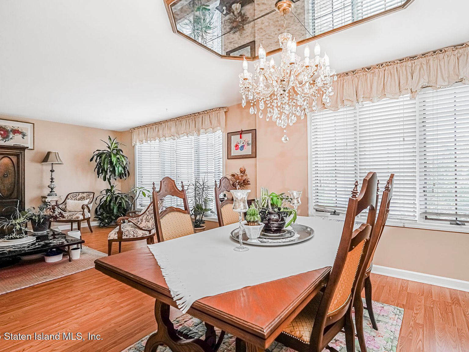 45 Sommer Ave Staten Island, NY 10314  | Multi Family