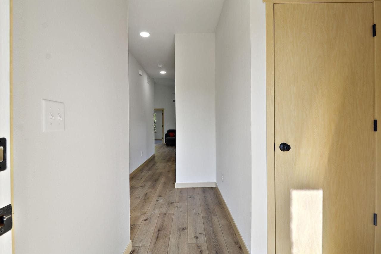 4822 37th Ave Kenosha, WI 53144  | Single Family