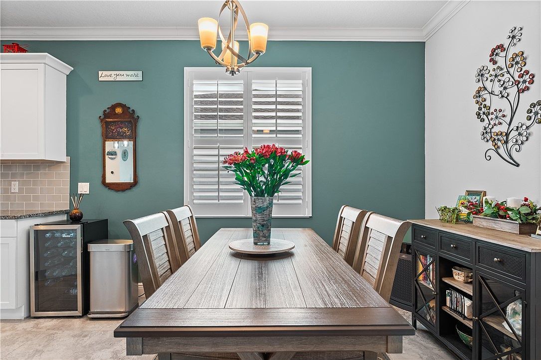 2557 Bella Vista Cir Vero Beach, FL 32966  | Single Family