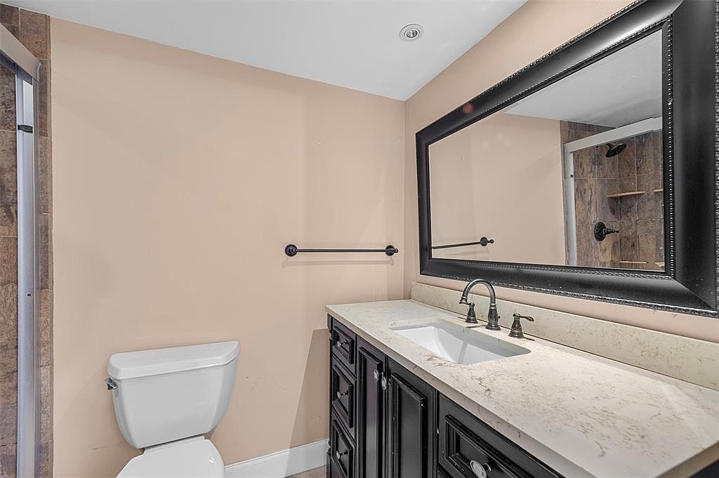 3520 Oaks Way APT 806 Pompano Beach, FL 33069  | Condominium