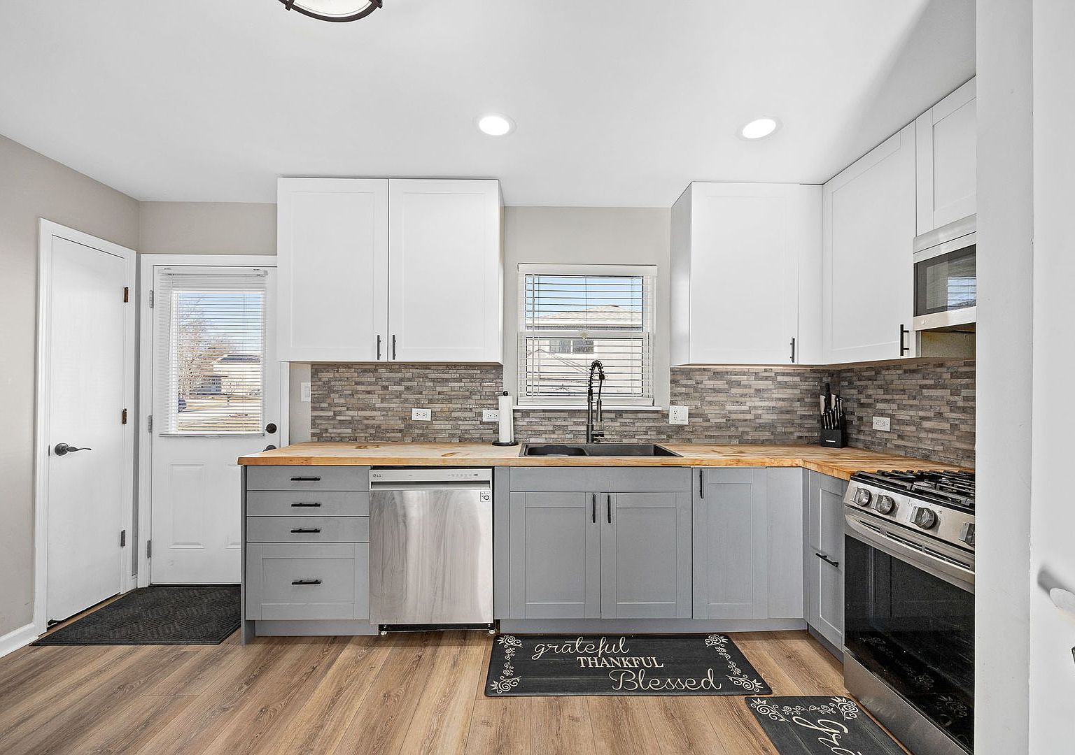 25727 S McCorkle Ave Monee, IL 60449 | Single Family