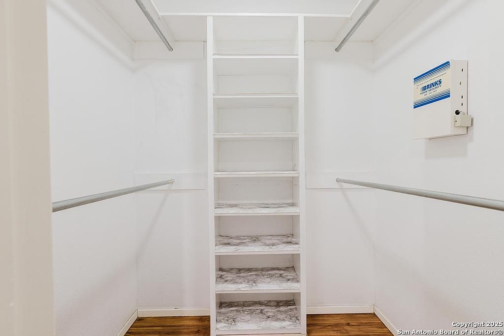 122 Montesito Ln Floresville, TX 78114 | Single Family