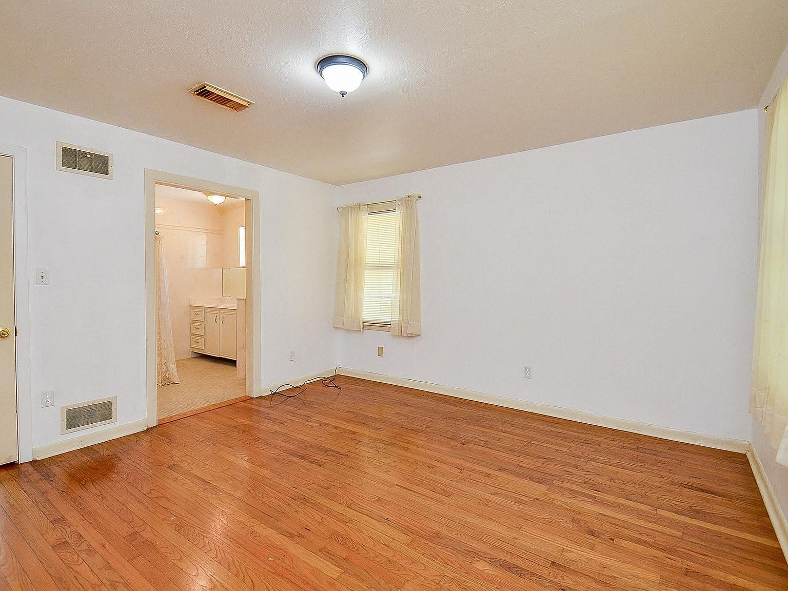 1327 Hodges Ln Wharton, TX 77488  | Single Family